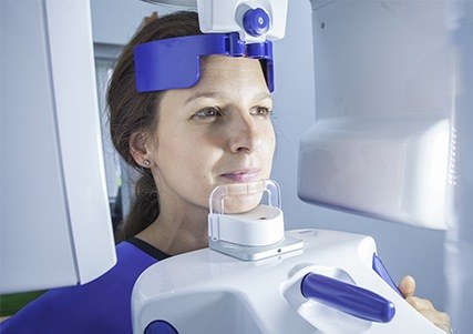 Woman receiving 3D CT scan